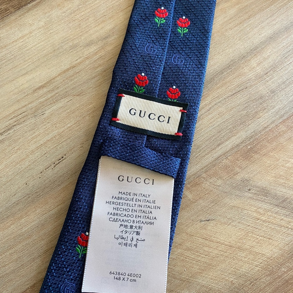 GUCCI Slim Tie - Picture 5 of 6